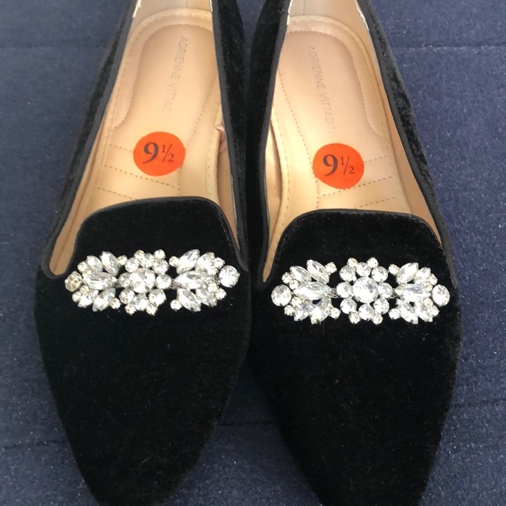 Women’s pointed toe flats